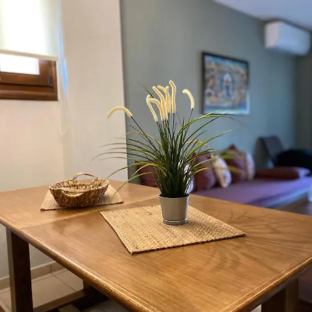 Moutafi Apartment *