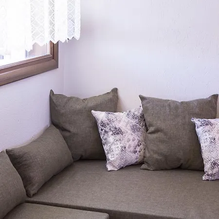 Apartment Moutafi *