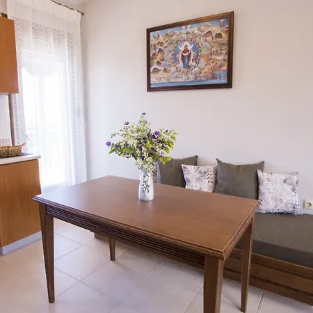Moutafi Apartment *